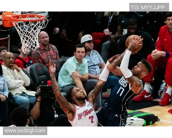 独行侠与火箭激战回顾:2018年2月12日的精彩对决与赛后分析 独行侠与火箭激战回顾:2018年2月12日的精彩对决与赛后分析