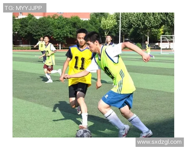 新坪中学校园足球比赛精彩直播全程回顾与精彩瞬间分享